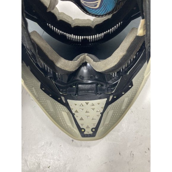 Empire EVS Paintball Mask Comes With Extra Lens Has Some Scratches on Extra Lens - Picture 5 of 7